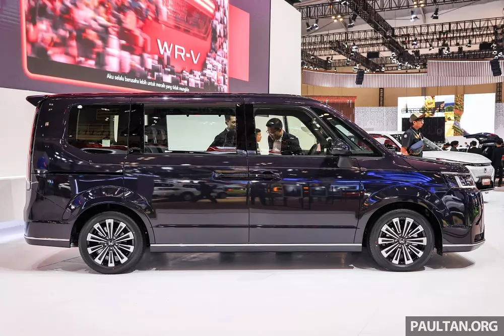 Honda StepWGN e:HEV là MPV hạng trung với thiết kế thực dụng Honda StepWGN e:HEV là MPV hạng trung với thiết kế thực dụng