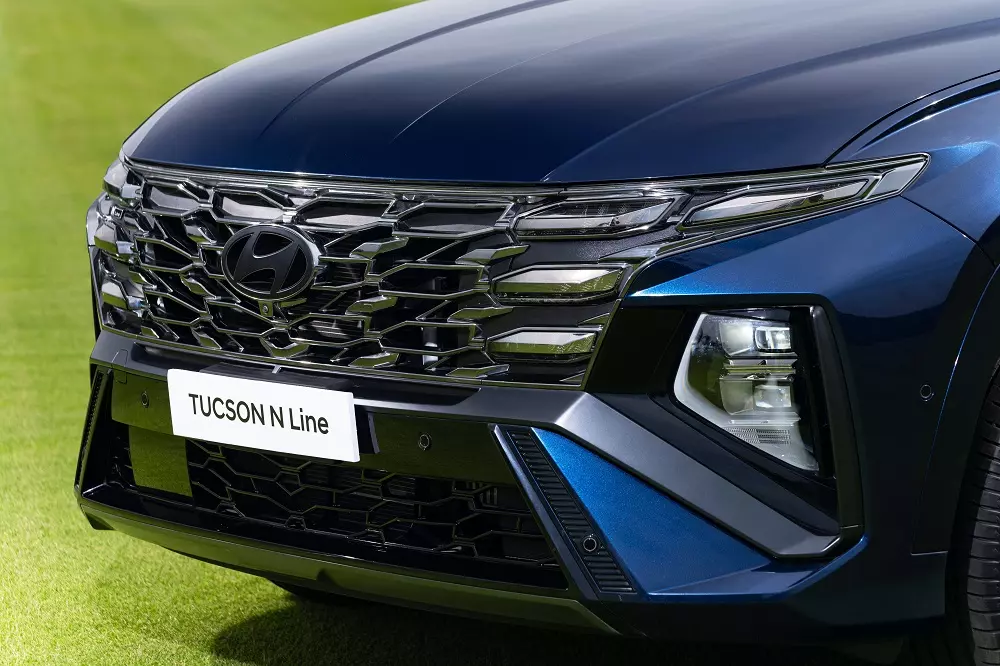 Cận cảnh lưới tản nhiệt của Hyundai Tucson N Line Cận cảnh lưới tản nhiệt của Hyundai Tucson N Line