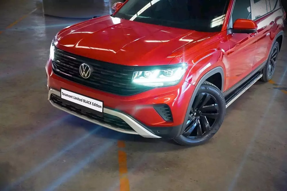 Volkswagen Teramont Limited Black Edition sở hữu nhiều chi tiết ngoại thất màu đen như lưới tản nhiệt Volkswagen Teramont Limited Black Edition sở hữu nhiều chi tiết ngoại thất màu đen như lưới tản nhiệt