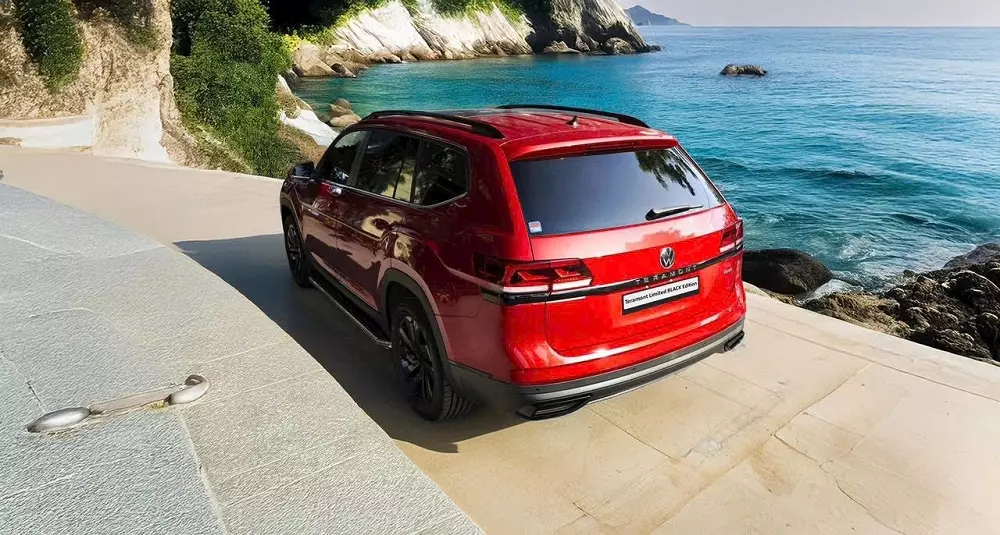 Volkswagen Teramont Limited Black Edition được trang bị cảm biến đá cốp Volkswagen Teramont Limited Black Edition được trang bị cảm biến đá cốp