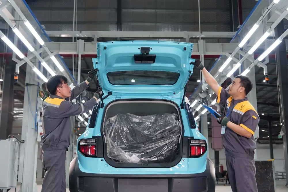 Nhà máy dự kiến sẽ tạo ra khoảng 6.000 việc làm trực tiếp ngay trong giai đoạn đầu và có thể mở rộng quy mô lao động lên tới 15.000 người trong tương lai, góp phần giải quyết công ăn việc làm, thúc đẩy an sinh xã hội tại địa phương. Nhà máy dự kiến sẽ tạo ra khoảng 6.000 việc làm trực tiếp ngay trong giai đoạn đầu và có thể mở rộng quy mô lao động lên tới 15.000 người trong tương lai, góp phần giải quyết công ăn việc làm, thúc đẩy an sinh xã hội tại địa phương.