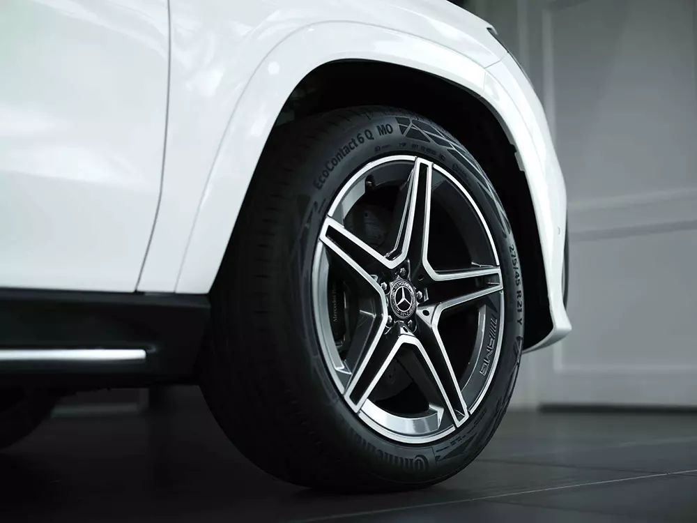 Mercedes-Benz GLS 450 4Matic 2025 dùng vành 21 inch Mercedes-Benz GLS 450 4Matic 2025 dùng vành 21 inch