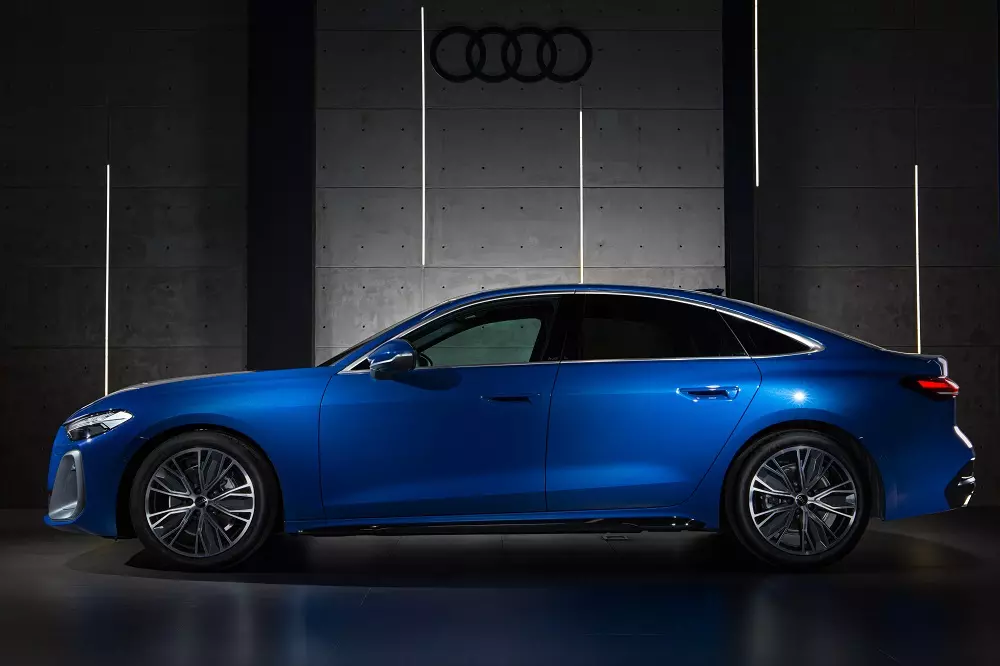Audi A5 2026 sở hữu thiết kế ngoại thất mượt mà Audi A5 2026 sở hữu thiết kế ngoại thất mượt mà