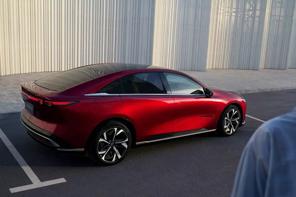 Mazda 6e tại châu Âu có giá cao gấp đôi xe dành cho Trung Quốc Mazda 6e tại châu Âu có giá cao gấp đôi xe dành cho Trung Quốc