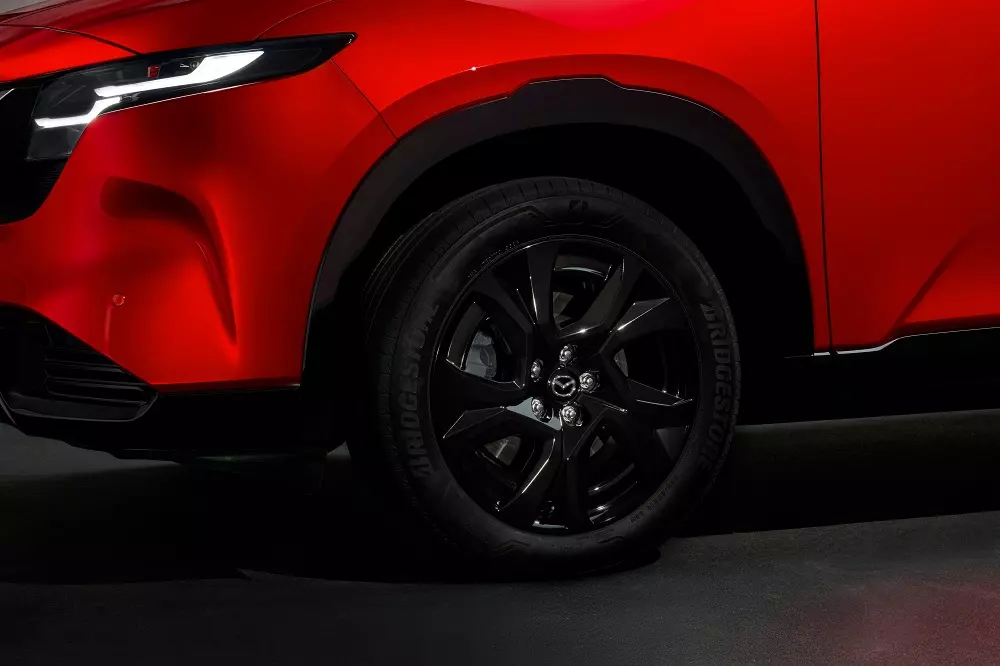 Mâm 19 inch sơn màu đen bóng của Mazda CX-5 2026 Mâm 19 inch sơn màu đen bóng của Mazda CX-5 2026