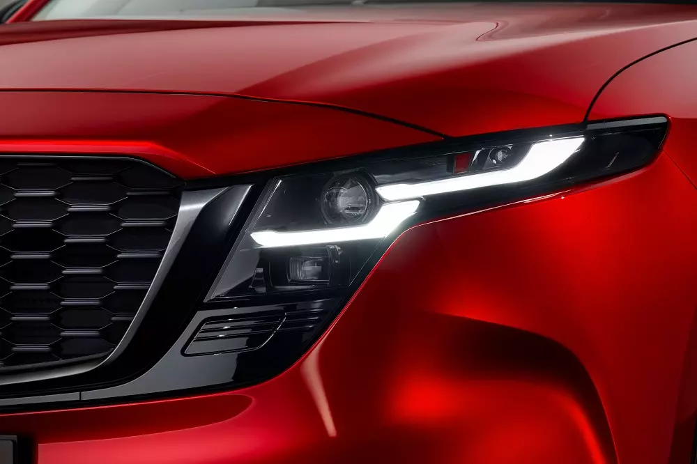 Cận cảnh đèn pha của Mazda CX-5 2026 Cận cảnh đèn pha của Mazda CX-5 2026