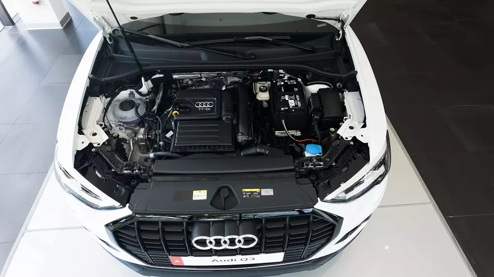Động cơ của Audi Q3 nhỏ nhưng cho công suất không hề kém so với các đối thủ cùng phân khúc. Động cơ của Audi Q3 nhỏ nhưng cho công suất không hề kém so với các đối thủ cùng phân khúc.