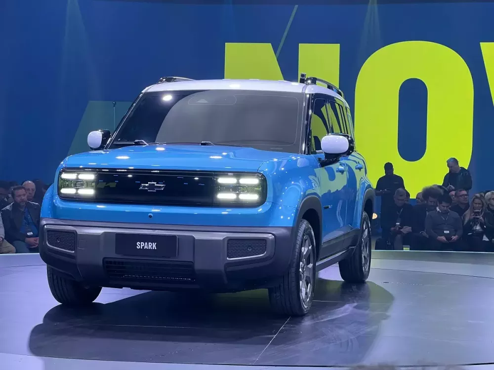 Ra đời từ SUV giá rẻ sẽ bán ở Việt Nam, Chevrolet Spark phiên bản chạy điện được mở bán Ra đời từ SUV giá rẻ sẽ bán ở Việt Nam, Chevrolet Spark phiên bản chạy điện được mở bán