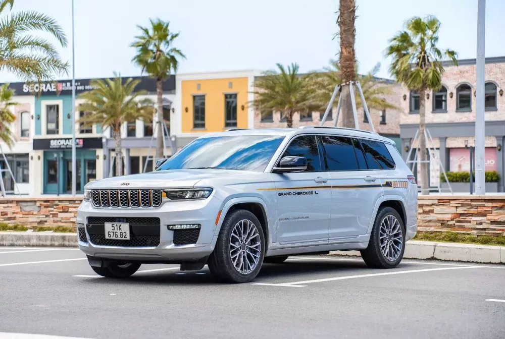 Xe Jeep tại Việt Nam giảm giá sốc, cao nhất lên đến 2,6 tỷ đồng Xe Jeep tại Việt Nam giảm giá sốc, cao nhất lên đến 2,6 tỷ đồng