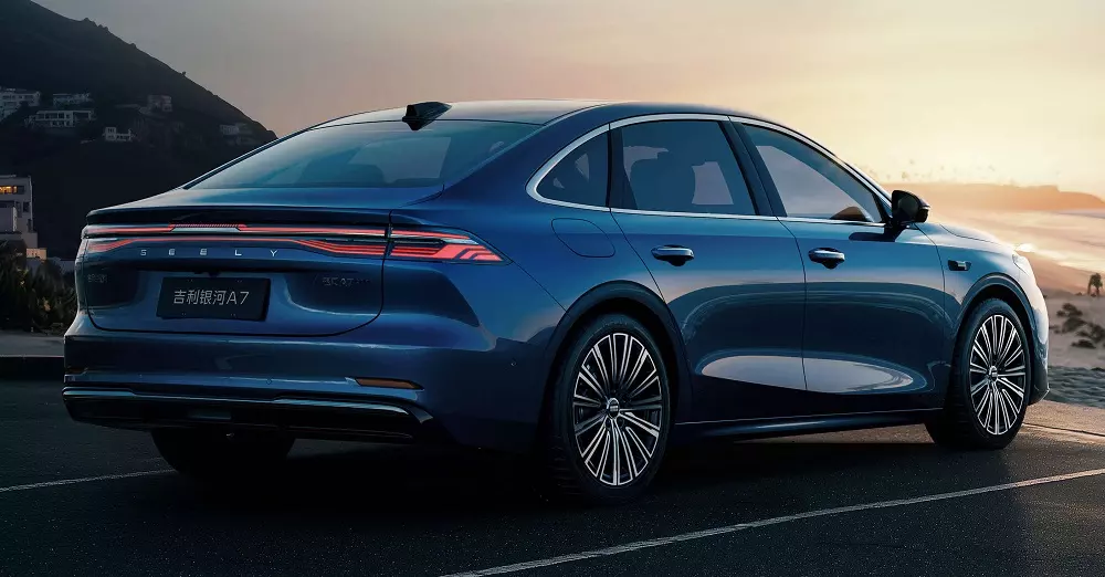Geely Galaxy A7 nhìn từ phía sau Geely Galaxy A7 nhìn từ phía sau