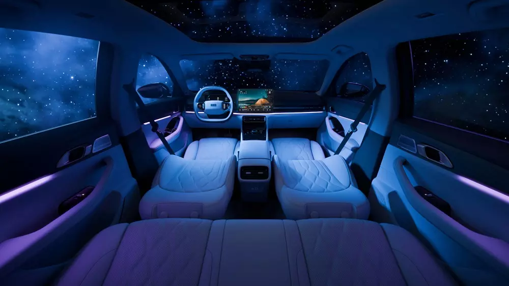 2 ghế trước của Geely Galaxy A7 có thể ngả phẳng về phía sau 2 ghế trước của Geely Galaxy A7 có thể ngả phẳng về phía sau