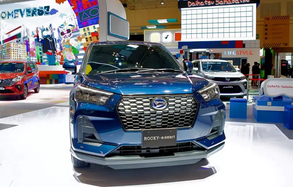 Daihatsu Rocky Hybrid sẽ là đối thủ của Suzuki Fronx Daihatsu Rocky Hybrid sẽ là đối thủ của Suzuki Fronx