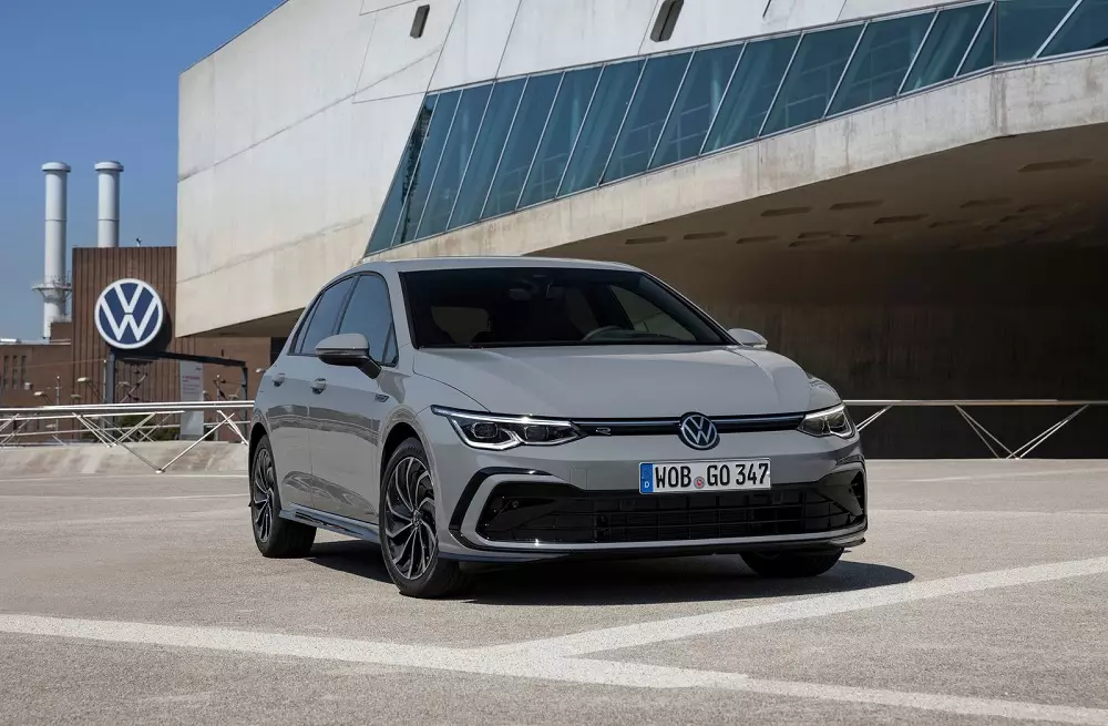 Volkswagen Golf hãng được công bố giá bán dự kiến tại Việt Nam, từ 798 triệu đồng Volkswagen Golf hãng được công bố giá bán dự kiến tại Việt Nam, từ 798 triệu đồng