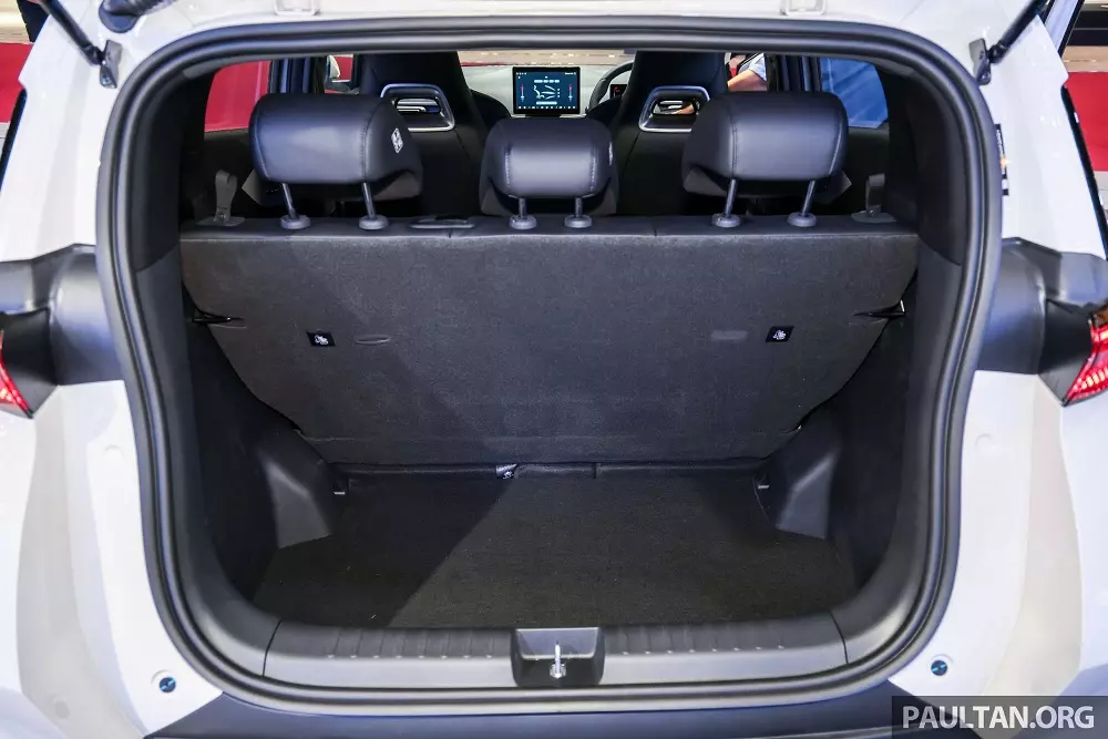 BYD Atto 1 sở hữu khoang hành lý nhỏ phía sau BYD Atto 1 sở hữu khoang hành lý nhỏ phía sau