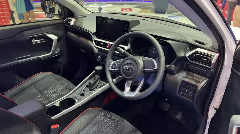 Khoang lái của Daihatsu Rocky e-Smart Hybrid Khoang lái của Daihatsu Rocky e-Smart Hybrid