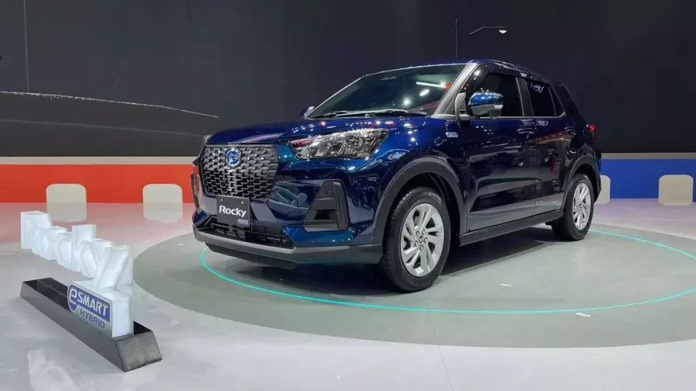 Daihatsu Rocky e-Smart Hybrid có thiết kế giống phiên bản máy xăng thông thường Daihatsu Rocky e-Smart Hybrid có thiết kế giống phiên bản máy xăng thông thường