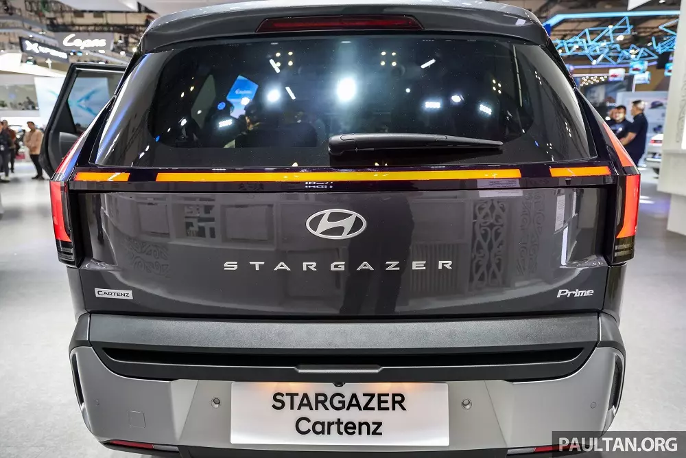 Hyundai Stargazer 2026 màu xám Hyundai Stargazer 2026 màu xám