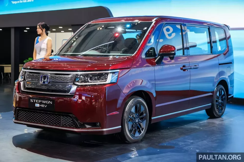 Honda StepWGN e:HEV có 3 chế độ lái Honda StepWGN e:HEV có 3 chế độ lái