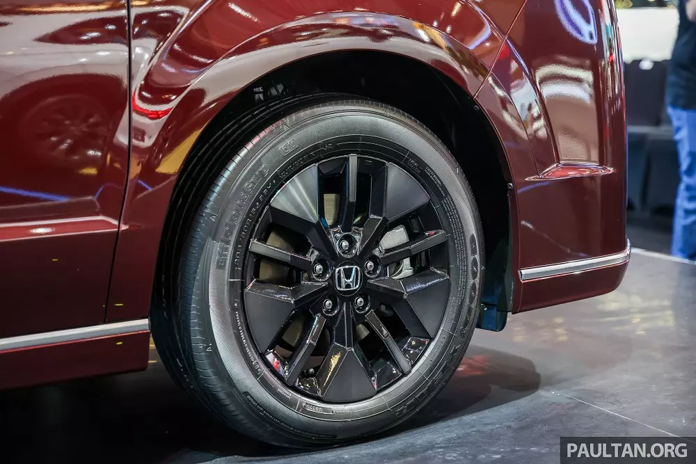Honda StepWGN e:HEV dùng vành 16 inch Honda StepWGN e:HEV dùng vành 16 inch