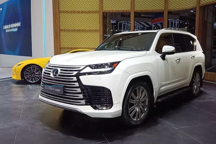 Lexus LX 700h phiên bản VIP 4 chỗ Lexus LX 700h phiên bản VIP 4 chỗ