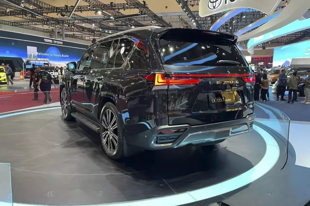 Lexus LX 700h được trang bị hệ truyền động hybrid Lexus LX 700h được trang bị hệ truyền động hybrid