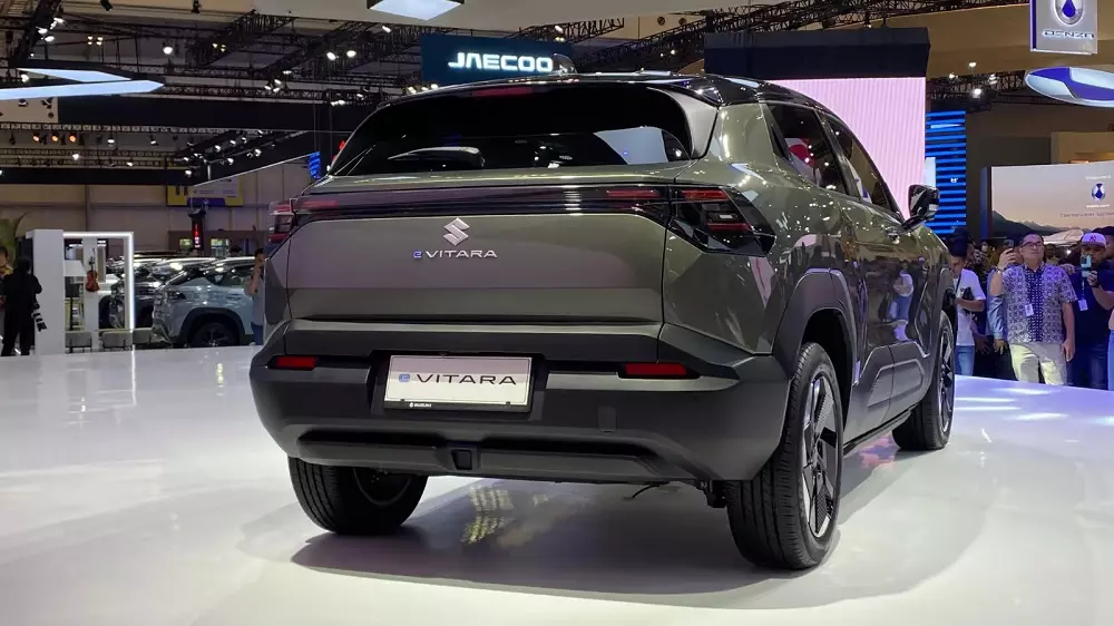 Suzuki e Vitara nằm cùng phân khúc với VinFast VF 6 Suzuki e Vitara nằm cùng phân khúc với VinFast VF 6
