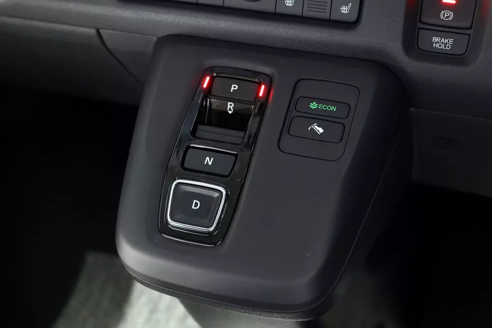 Các nút bấm chuyển số của Honda N-One e: Các nút bấm chuyển số của Honda N-One e:
