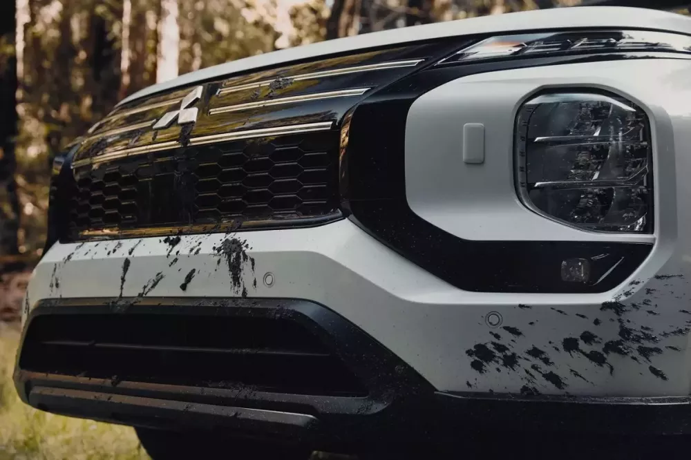 Mitsubishi Outlander Trail Edition là phiên bản đặc biệt cuối cùng dùng động cơ thuần xăng của mẫu SUV cỡ C này Mitsubishi Outlander Trail Edition là phiên bản đặc biệt cuối cùng dùng động cơ thuần xăng của mẫu SUV cỡ C này