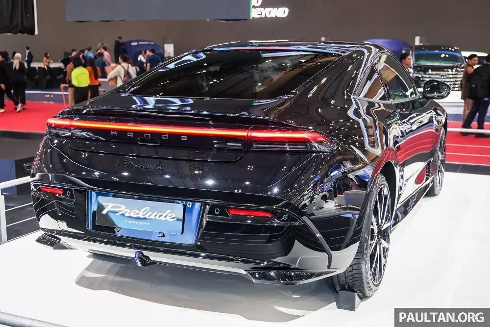 Honda Prelude nhìn từ phía sau Honda Prelude nhìn từ phía sau
