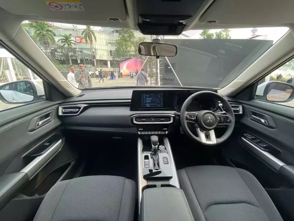 Nội thất của Mitsubishi Destinator Nội thất của Mitsubishi Destinator