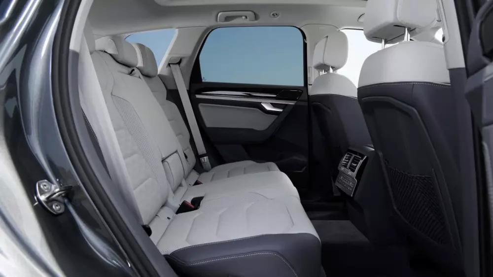 Hàng ghế sau của Volkswagen Touareg 2025 Hàng ghế sau của Volkswagen Touareg 2025