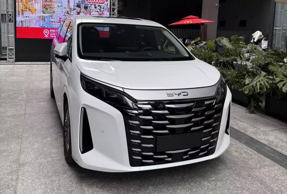 Mẫu MPV cỡ lớn BYD M9 đã xuất hiện tại Việt Nam, bán ra vào cuối năm, cạnh tranh Kia Carnival Mẫu MPV cỡ lớn BYD M9 đã xuất hiện tại Việt Nam, bán ra vào cuối năm, cạnh tranh Kia Carnival