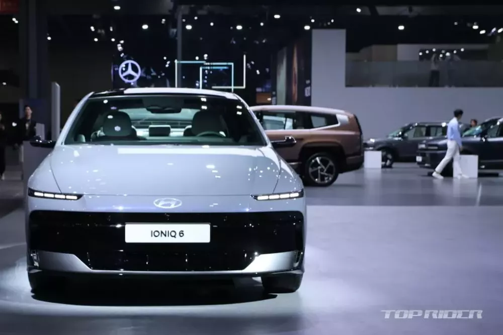 Hyundai Ioniq 6 2025 được cải tiến nhẹ về thiết kế Hyundai Ioniq 6 2025 được cải tiến nhẹ về thiết kế