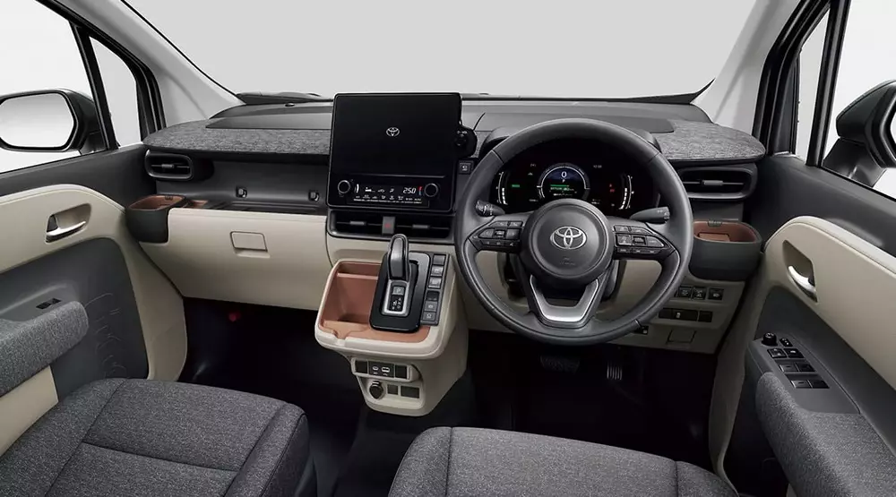 Khoang lái của Toyota Sienta Juno Khoang lái của Toyota Sienta Juno