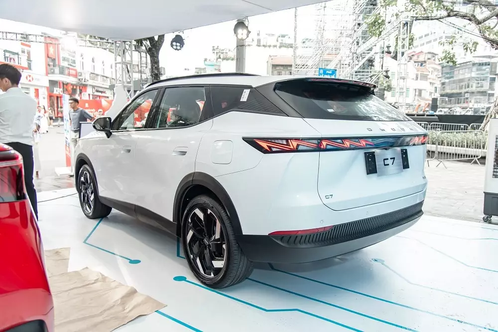 Omoda C7 nhìn từ phía sau Omoda C7 nhìn từ phía sau