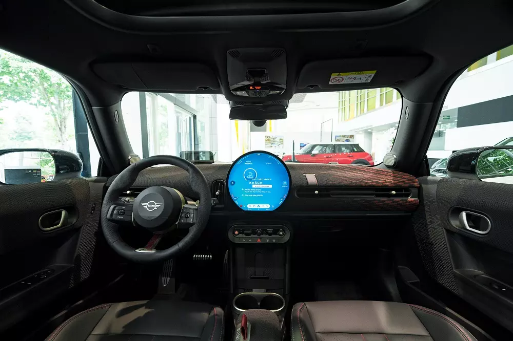 Nội thất của MINI John Cooper Works 3-Cửa thế hệ mới Nội thất của MINI John Cooper Works 3-Cửa thế hệ mới
