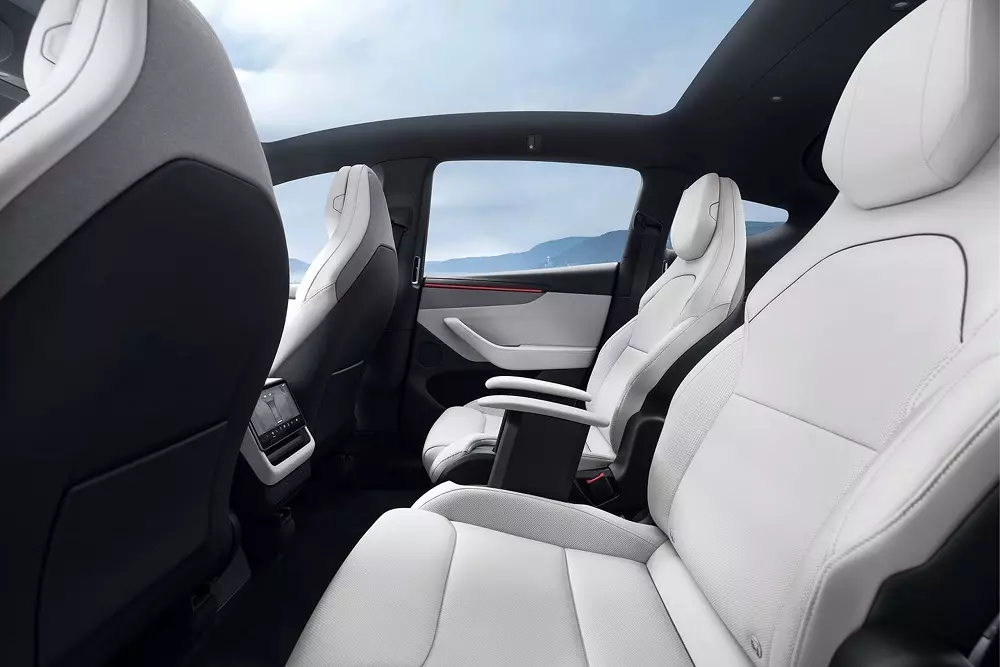 2 ghế thương gia ở giữa của Tesla Model Y L 2 ghế thương gia ở giữa của Tesla Model Y L