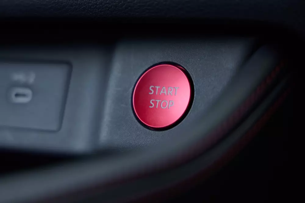 Nút bấm khởi động máy của Nissan X-Trail Nismo Nút bấm khởi động máy của Nissan X-Trail Nismo