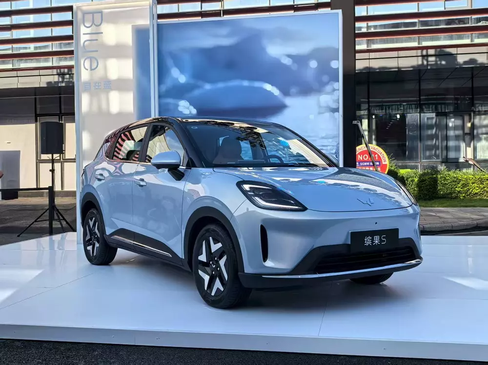 Wuling Bingo S sở hữu thiết kế tròn trịa và mượt mà Wuling Bingo S sở hữu thiết kế tròn trịa và mượt mà