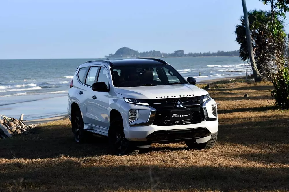 Mitsubishi Pajero Sport Mitsubishi Pajero Sport