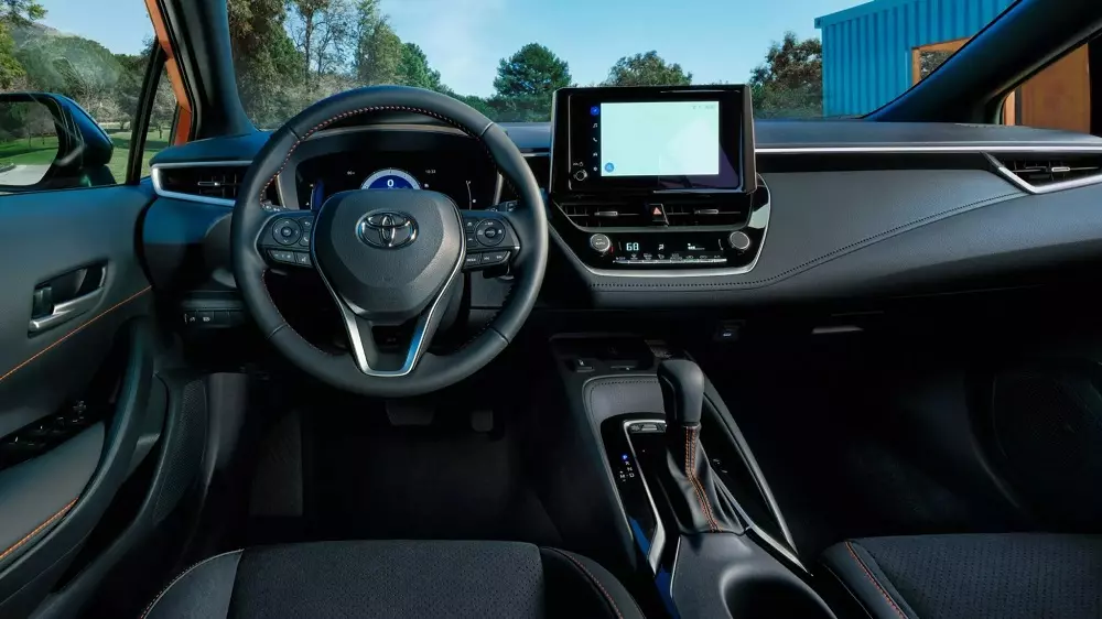 Khoang lái của Toyota Corolla FX Edition Khoang lái của Toyota Corolla FX Edition
