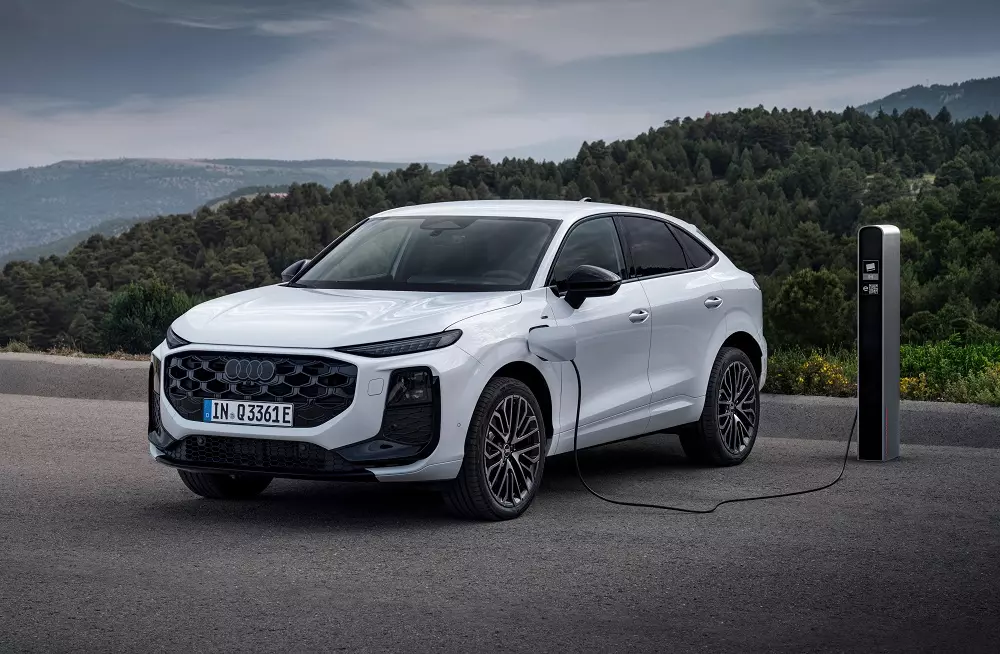 Audi Q3 Sportback 2025 có thể chạy gần 120 km mà không tốn xăng Audi Q3 Sportback 2025 có thể chạy gần 120 km mà không tốn xăng