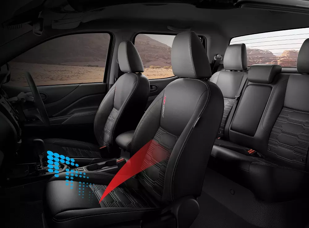 Nissan Navara X-Tremer 2025 được trang bị ghế bọc bằng chất liệu chống bám bẩn Nissan Navara X-Tremer 2025 được trang bị ghế bọc bằng chất liệu chống bám bẩn
