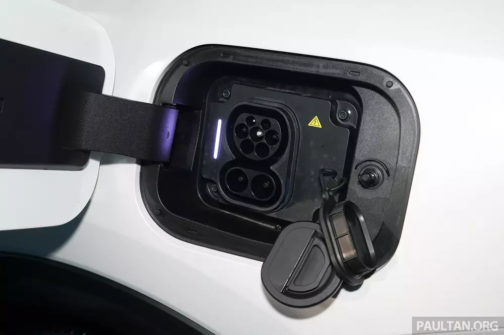Cổng sạc của Omoda C9 PHEV Cổng sạc của Omoda C9 PHEV