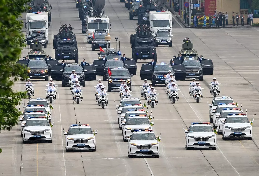 Dàn xe VinFast VF 9 tại lễ diễu binh, diễu hành A80 Dàn xe VinFast VF 9 tại lễ diễu binh, diễu hành A80