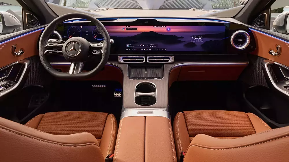 Màn hình MBUX Hyperscreen là điểm nhấn của Mercedes-Benz GLC EQ Màn hình MBUX Hyperscreen là điểm nhấn của Mercedes-Benz GLC EQ