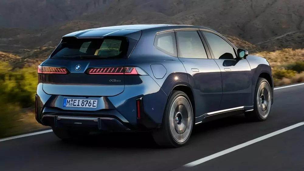 BMW iX3 2026 vừa mạnh mẽ vừa có phạm vi di chuyển dài BMW iX3 2026 vừa mạnh mẽ vừa có phạm vi di chuyển dài