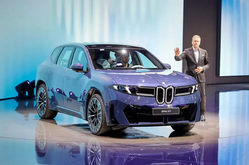 SUV điện hạng sang BMW iX3 ra mắt thế hệ mới SUV điện hạng sang BMW iX3 ra mắt thế hệ mới