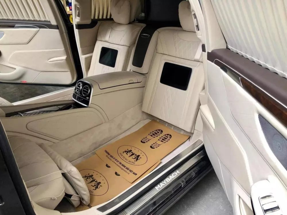 Động cơ V12 của Mercedes-Maybach S650 Pullman
