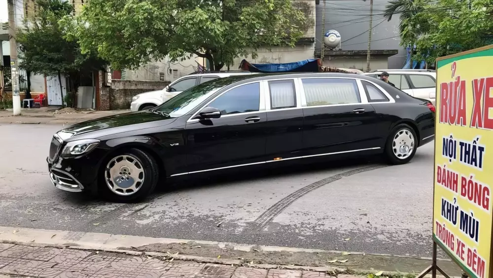 Nội thất Mercedes-Maybach S650 Pullman